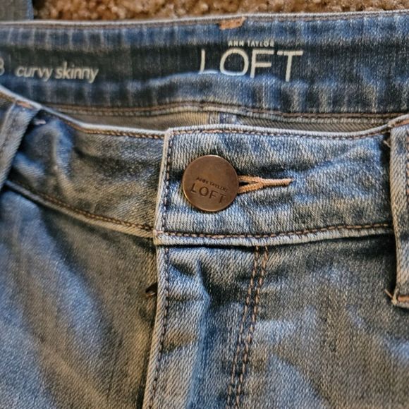 NEW LOFT Ann Taylor 'Curvy Skinny' Distressed Medium Blue Jean - Picture 10 of 13